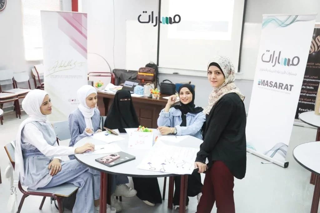 برنامج تدريبي لتمكين الطالبات الجامعيات سياسياً في جامعة الحسين بن طلال بمحافظة معان